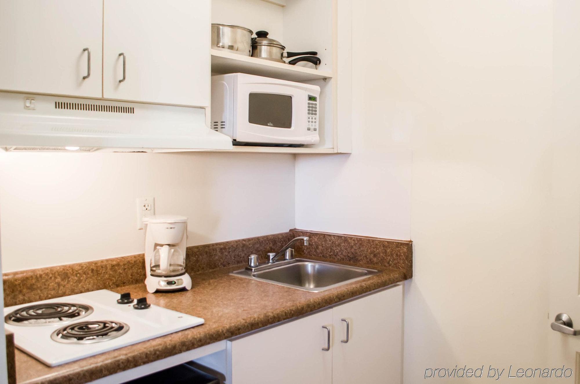 Tampa Bay Extended Stay Hotel Largo Eksteriør billede
